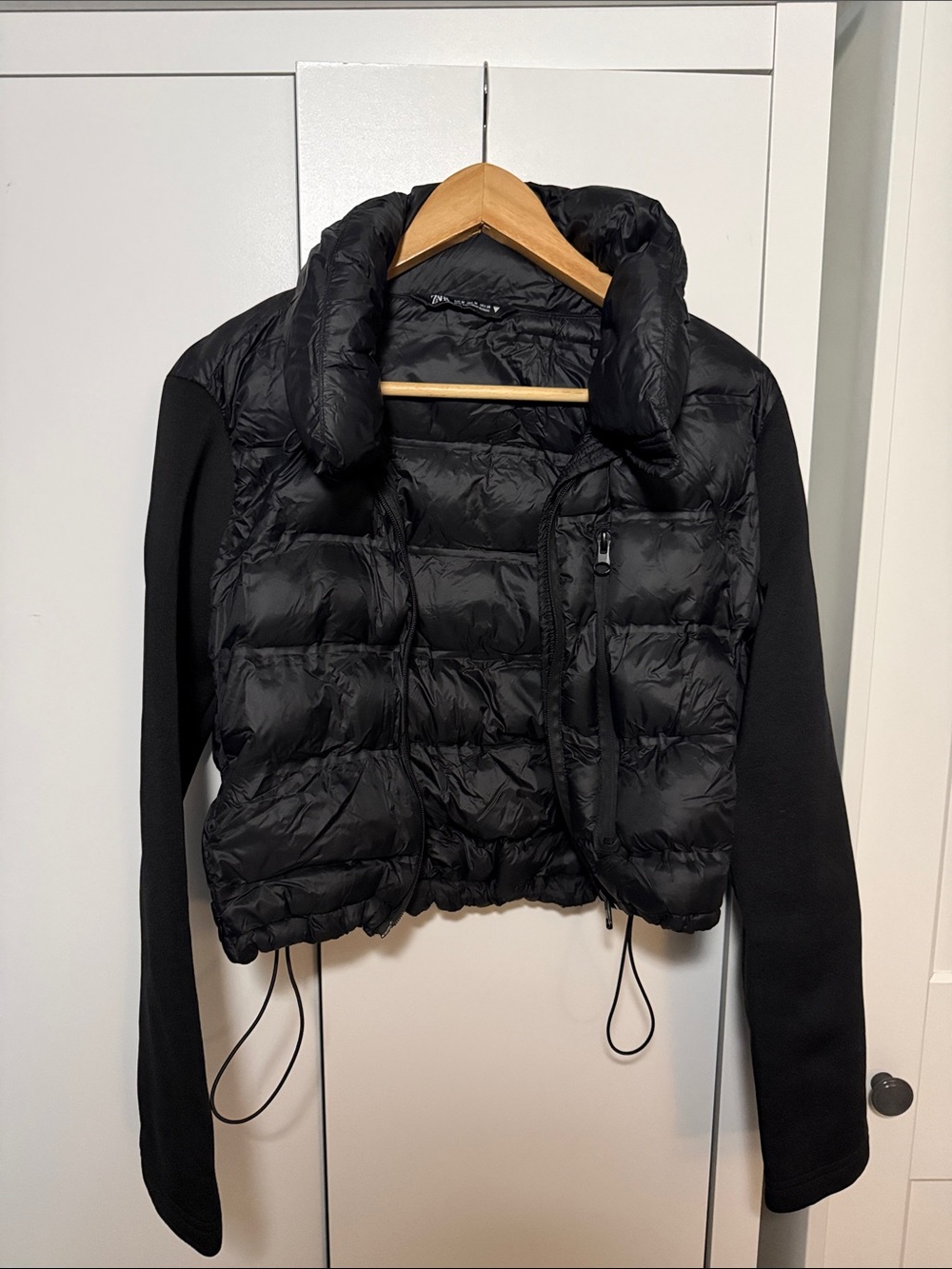 Zara Black Quilted Puffer Jacket with Knit Sleeves